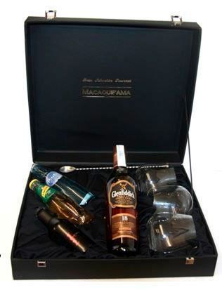 Estuche Lagavulin 12 años, Limited Edition. Islay Single Malt Scotch Whisky